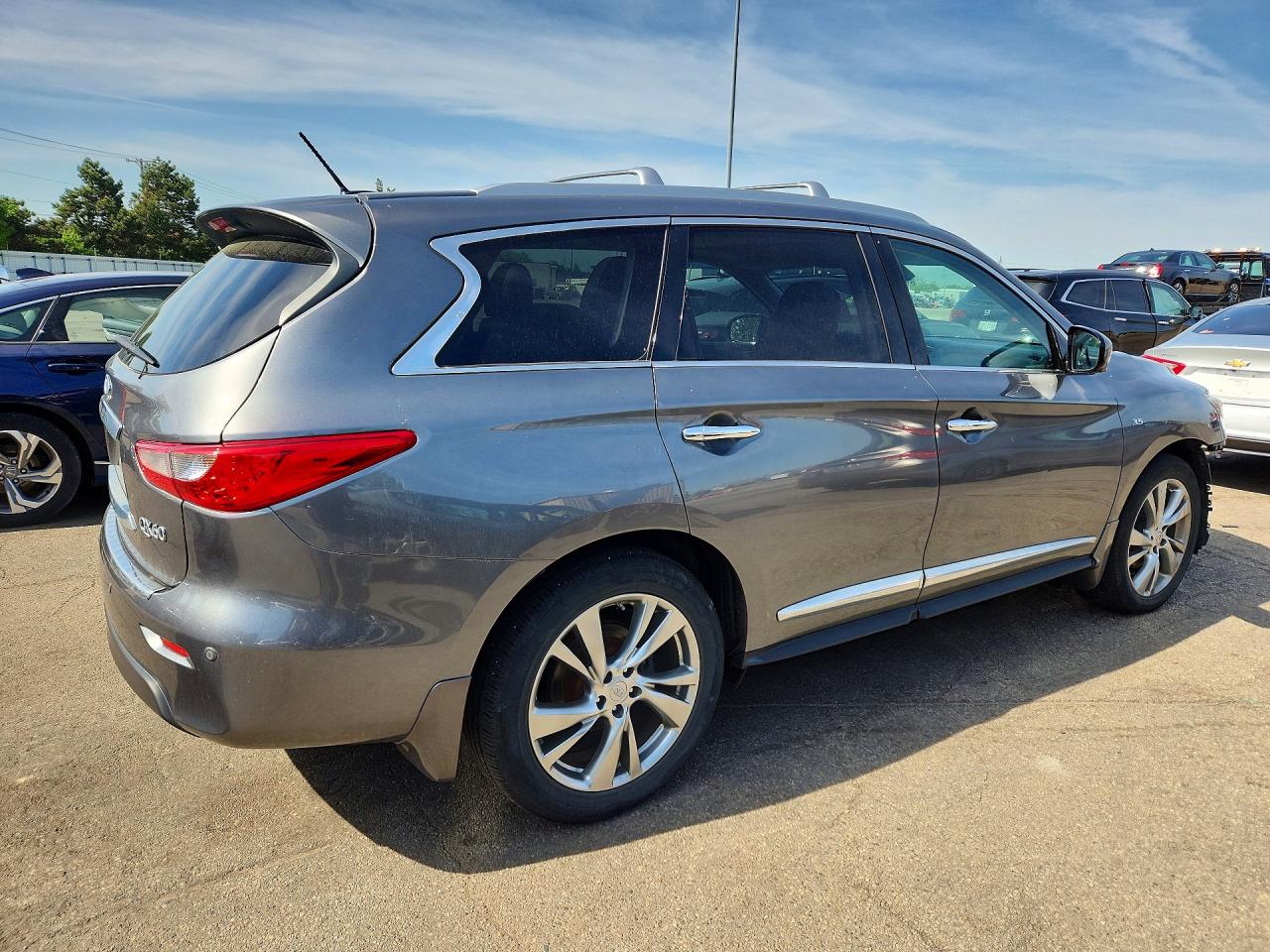 2015 INFINITI QX60