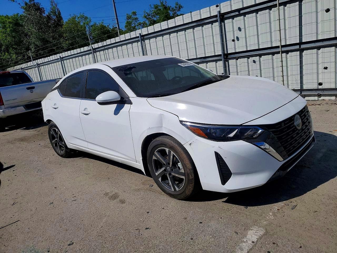 2025 NISSAN SENTRA
