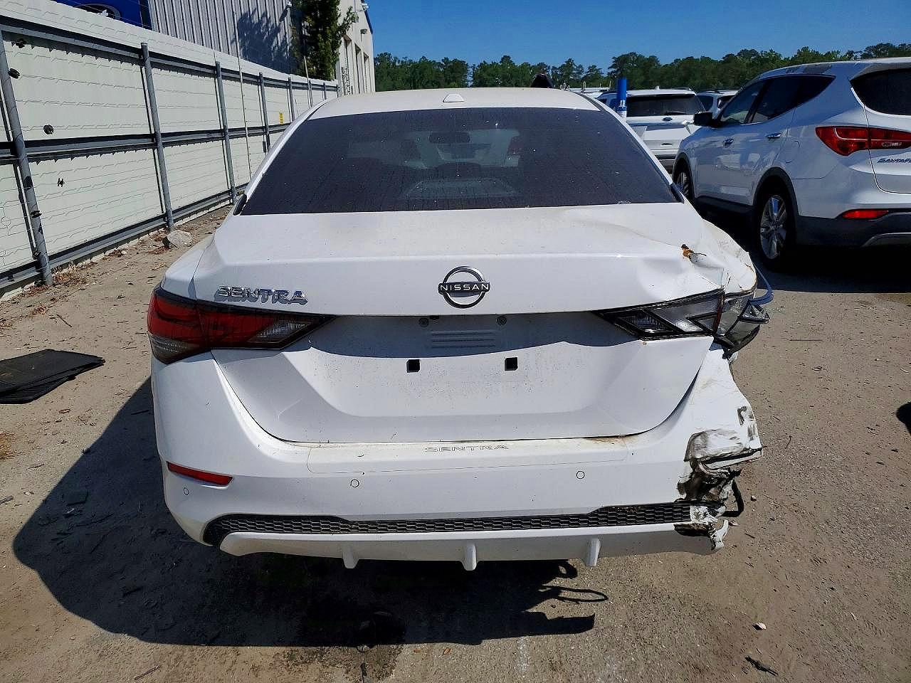 2025 NISSAN SENTRA