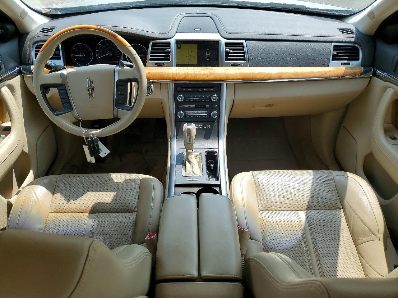 2010 LINCOLN MKS
