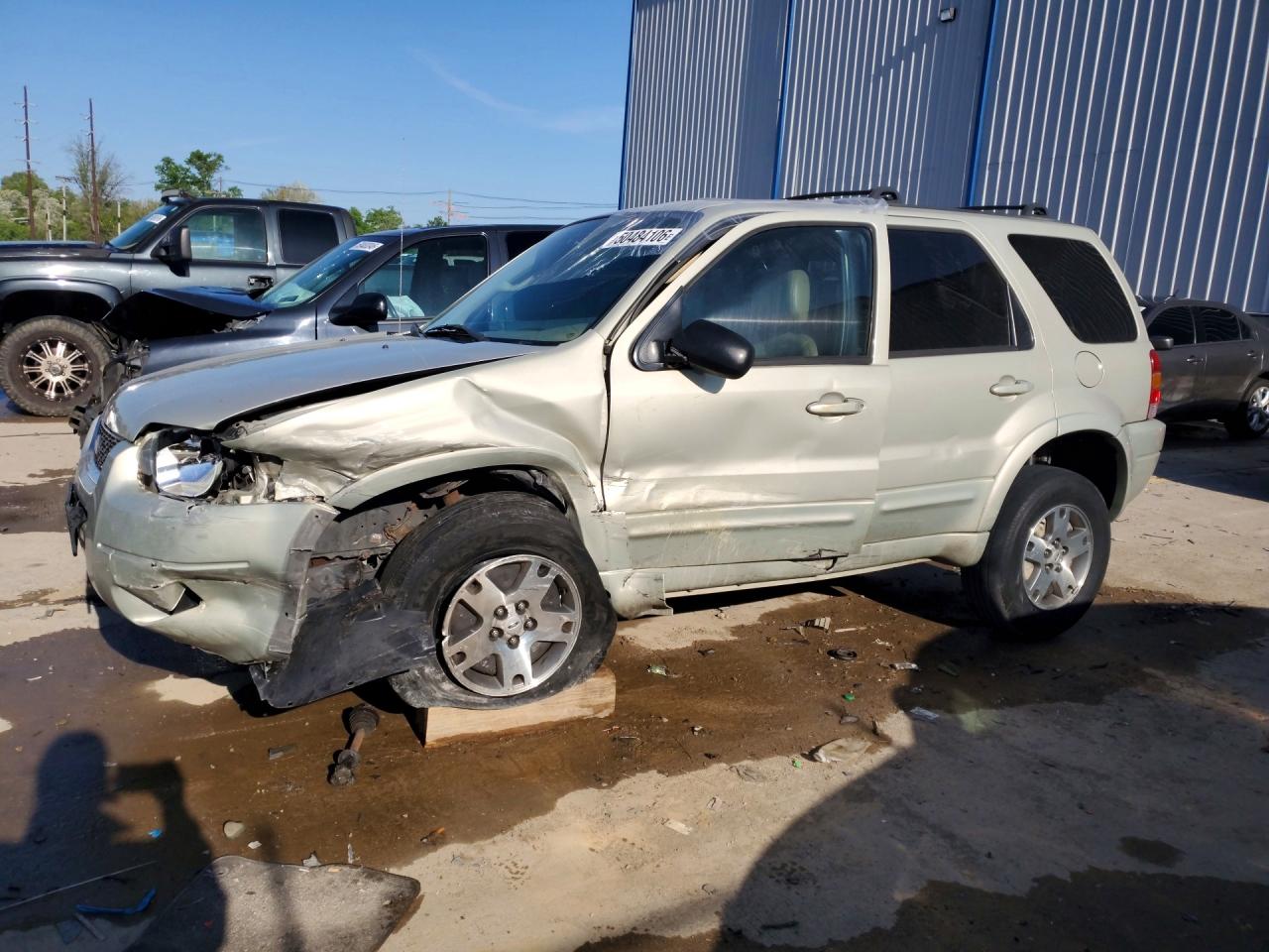 2004 FORD ESCAPE