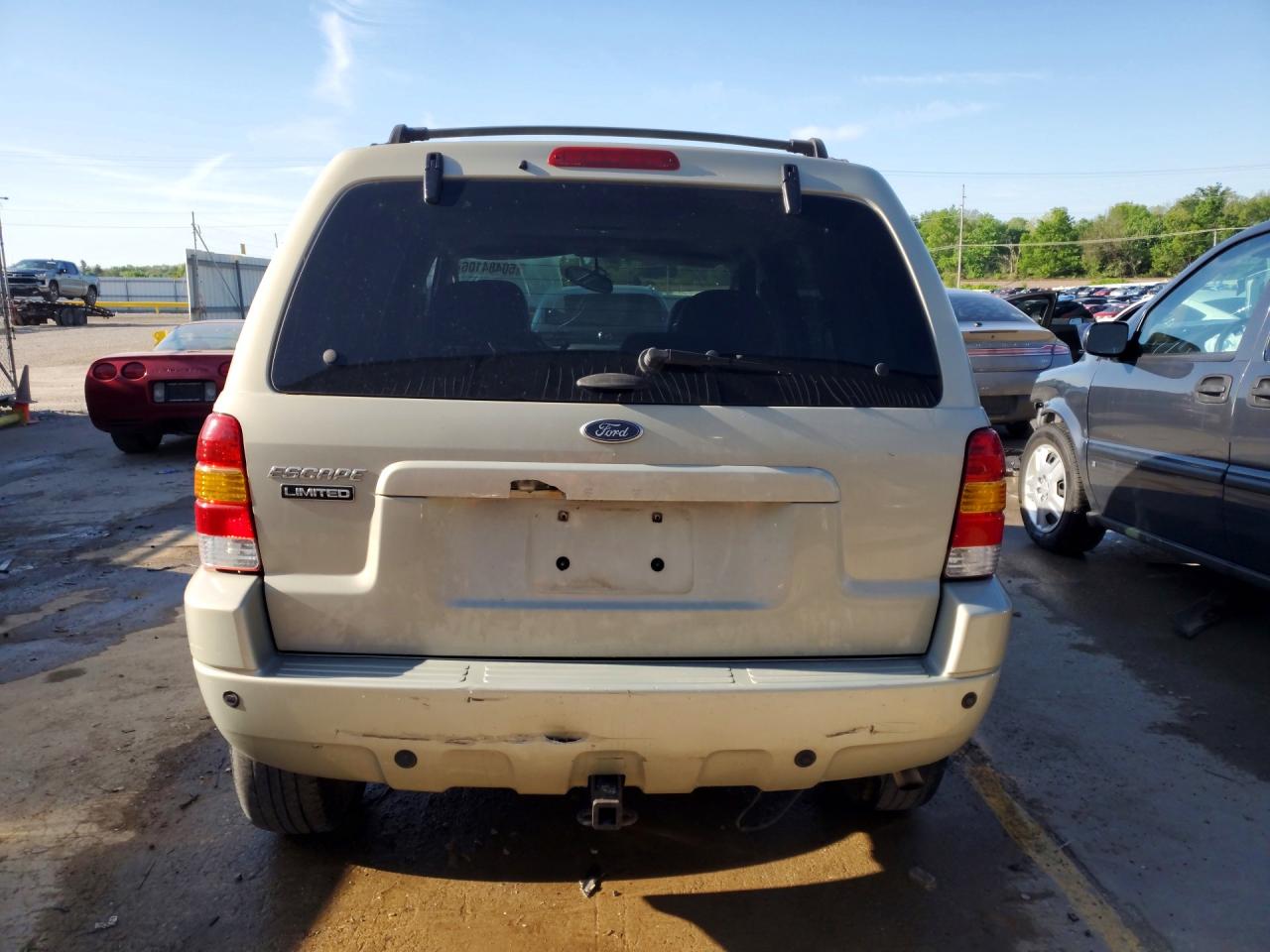 2004 FORD ESCAPE