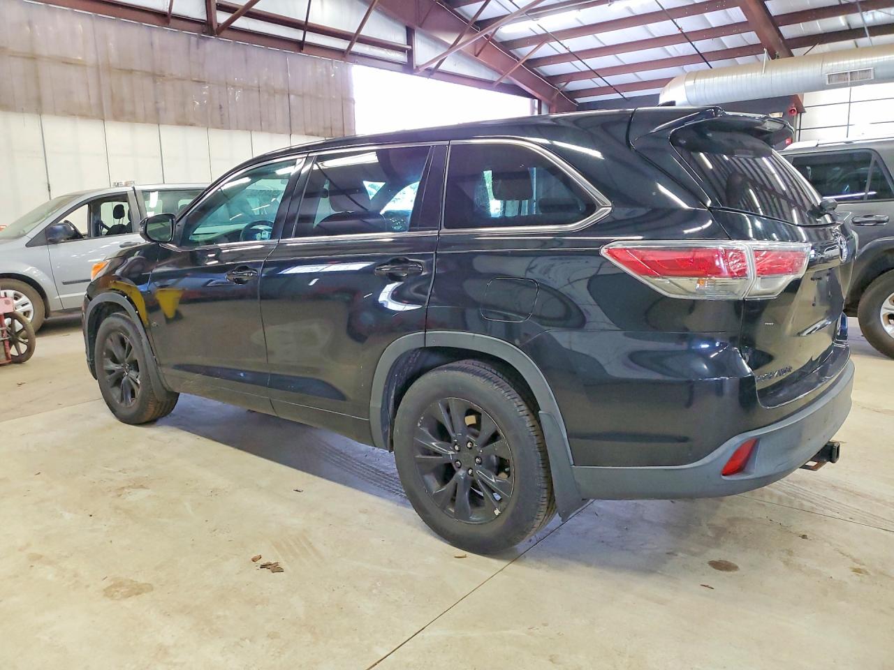 2014 TOYOTA HIGHLANDER
