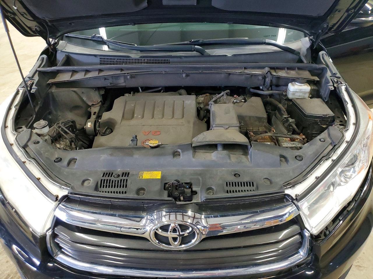 2014 TOYOTA HIGHLANDER
