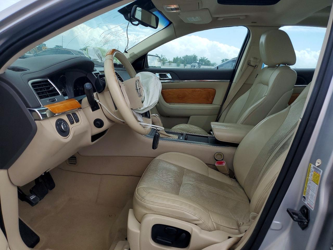 2010 LINCOLN MKS
