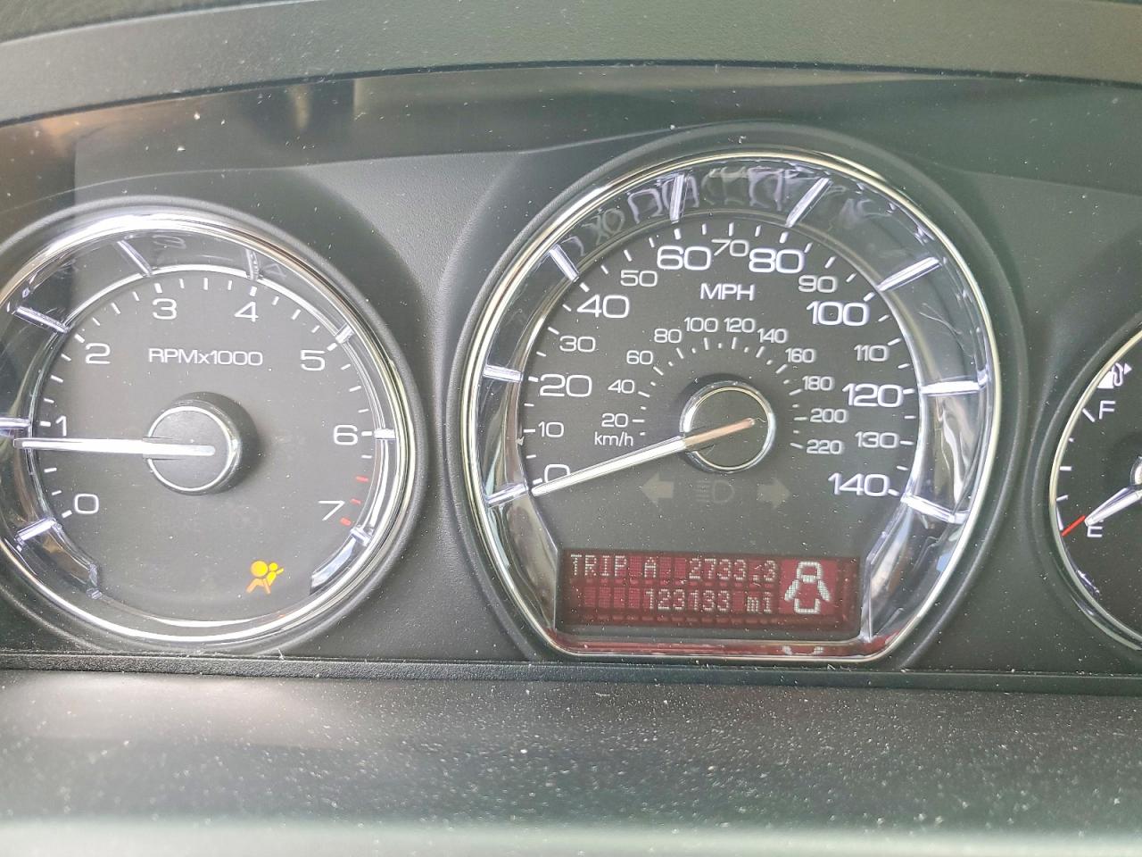 2010 LINCOLN MKS