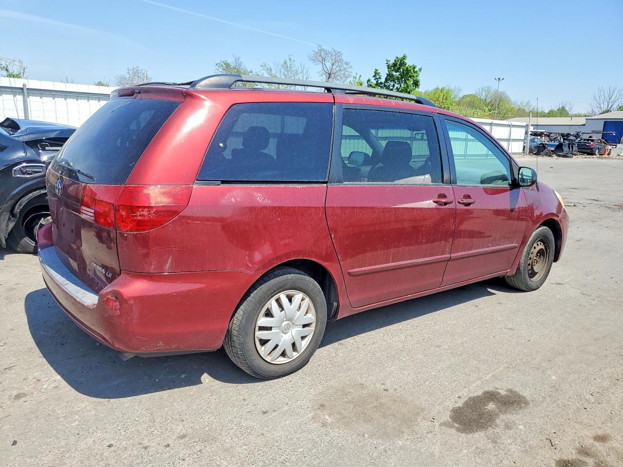 2005 TOYOTA SIENNA