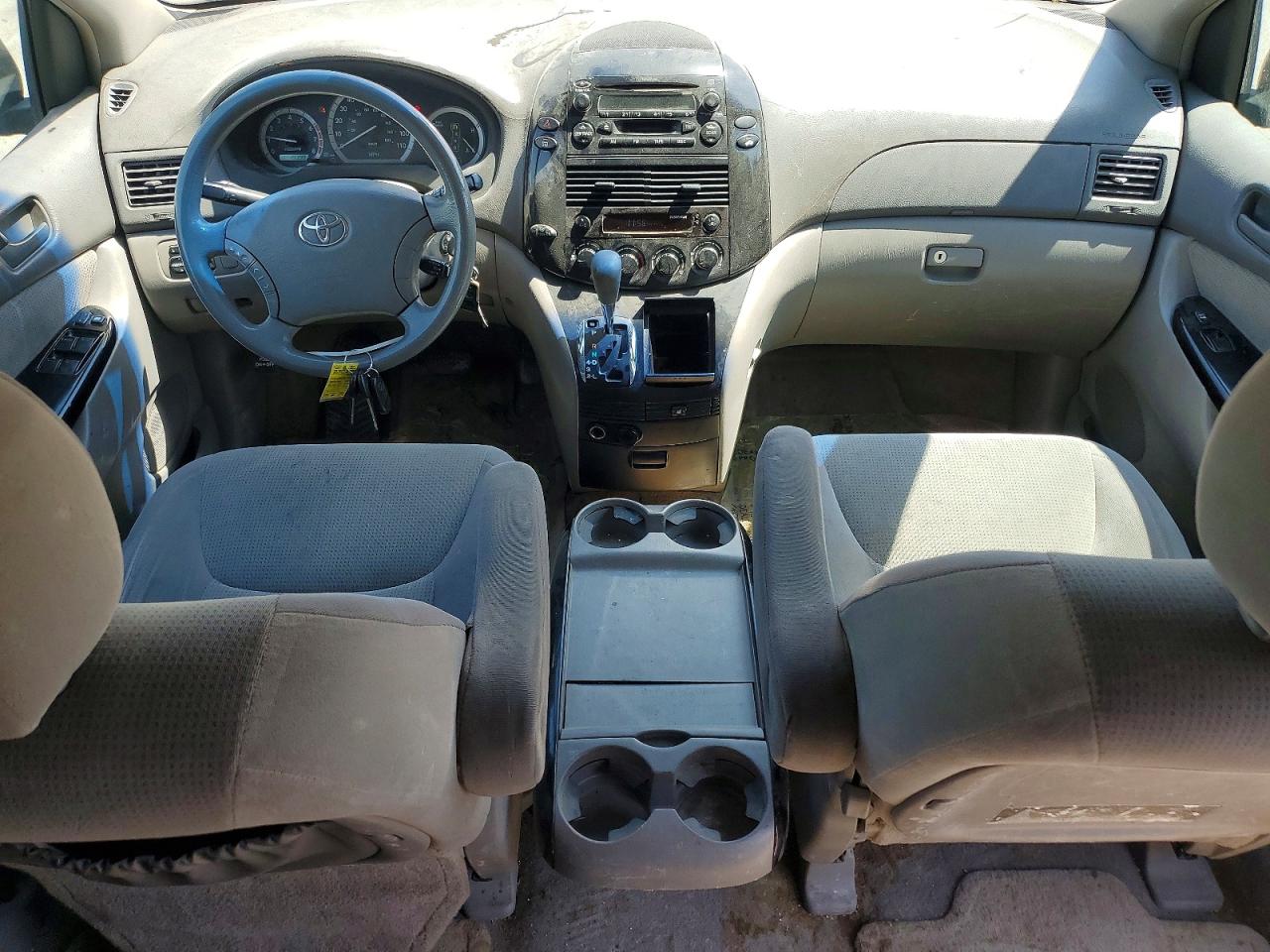 2005 TOYOTA SIENNA