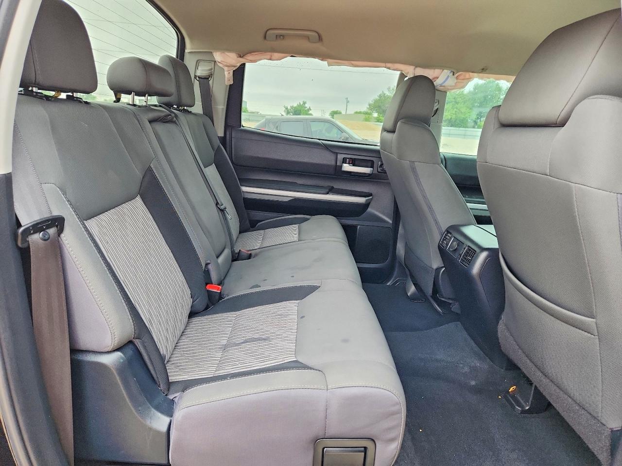 2017 TOYOTA TUNDRA