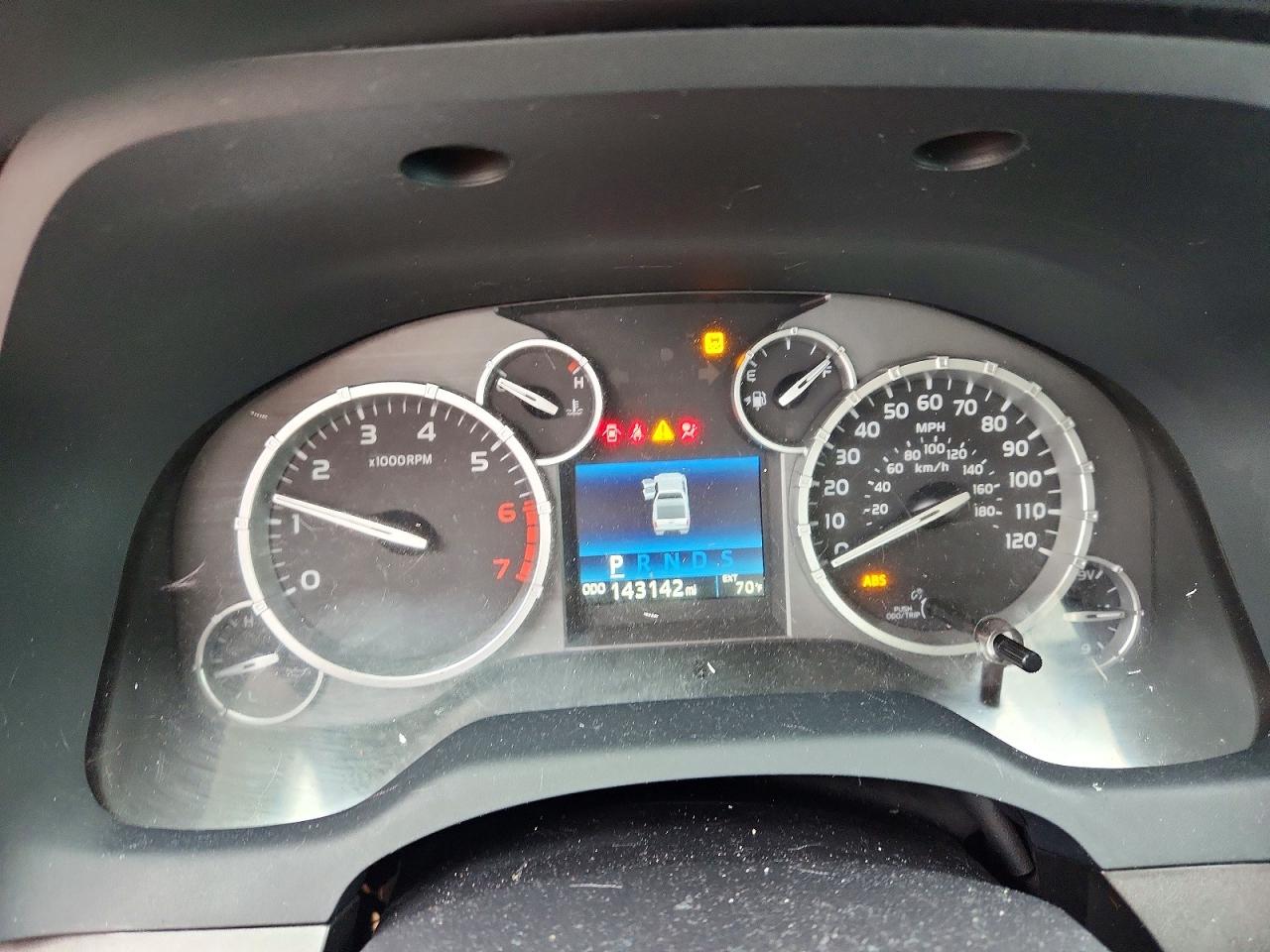 2017 TOYOTA TUNDRA