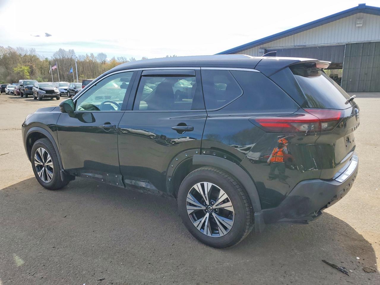 2021 NISSAN ROGUE