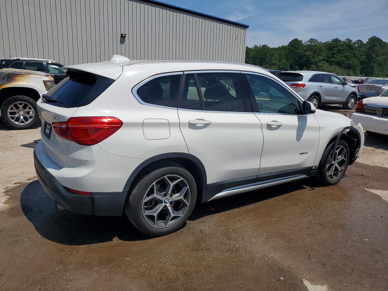 2016 BMW X1