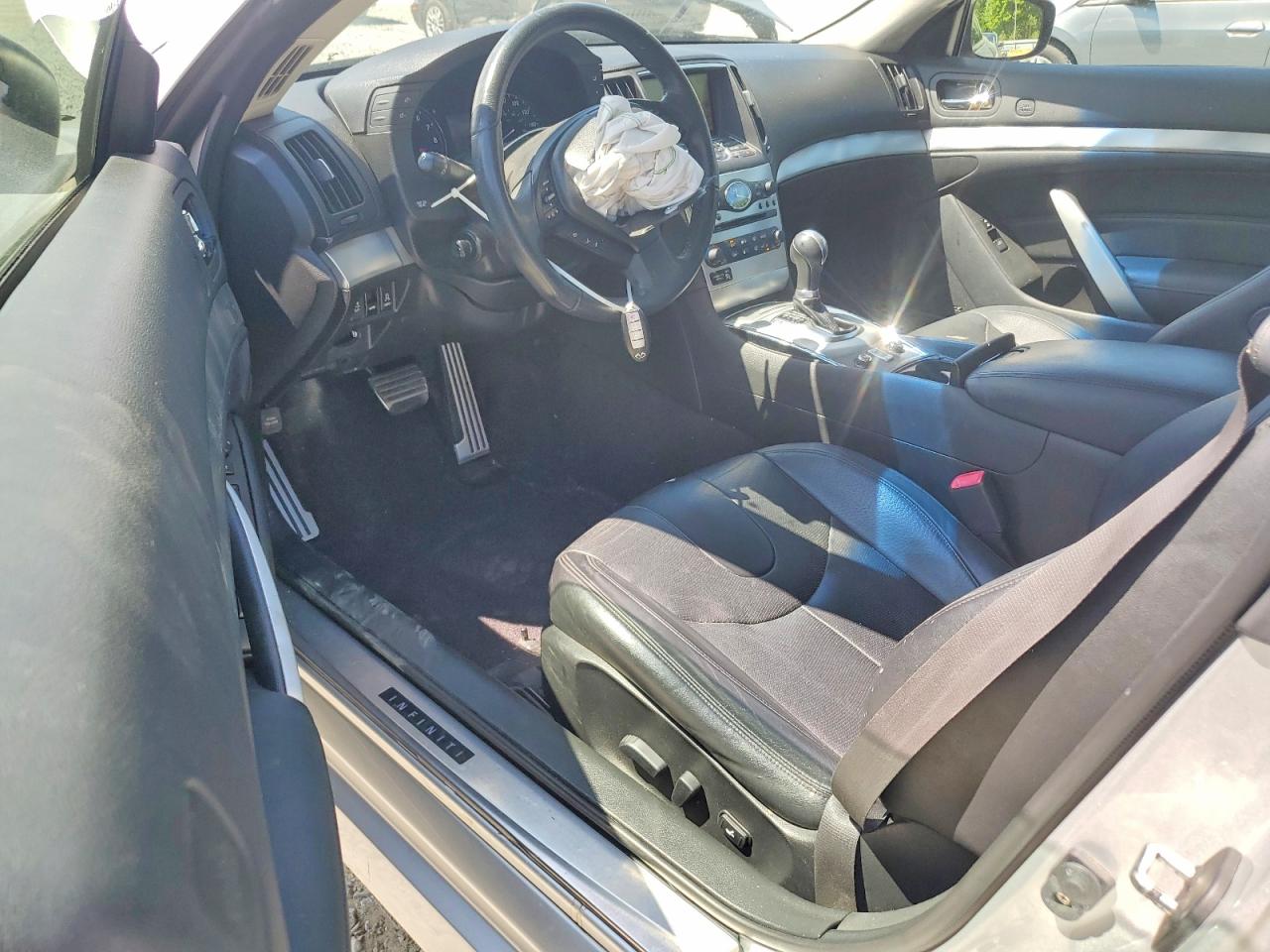 2012 INFINITI G37
