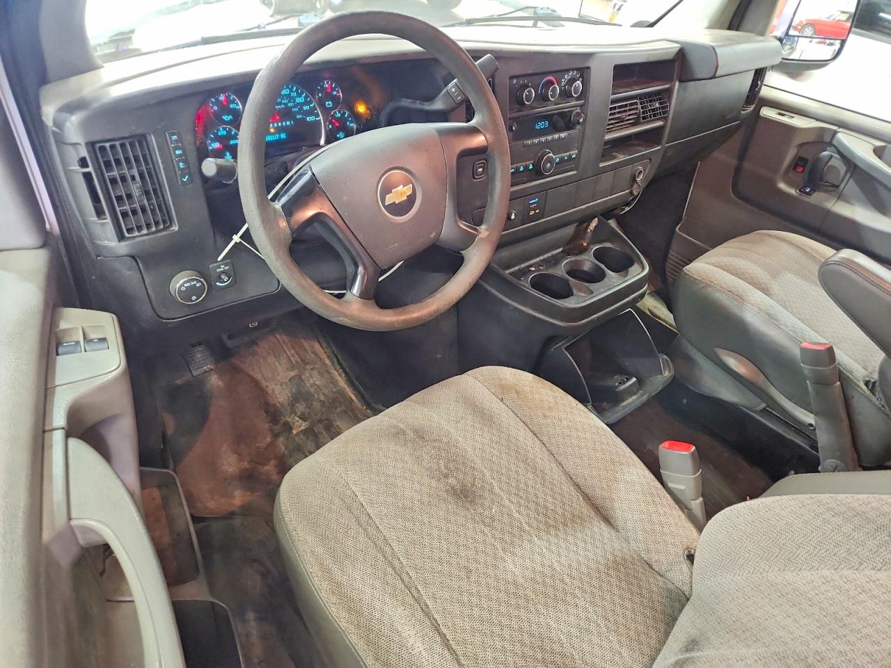 2014 CHEV EXPRESS