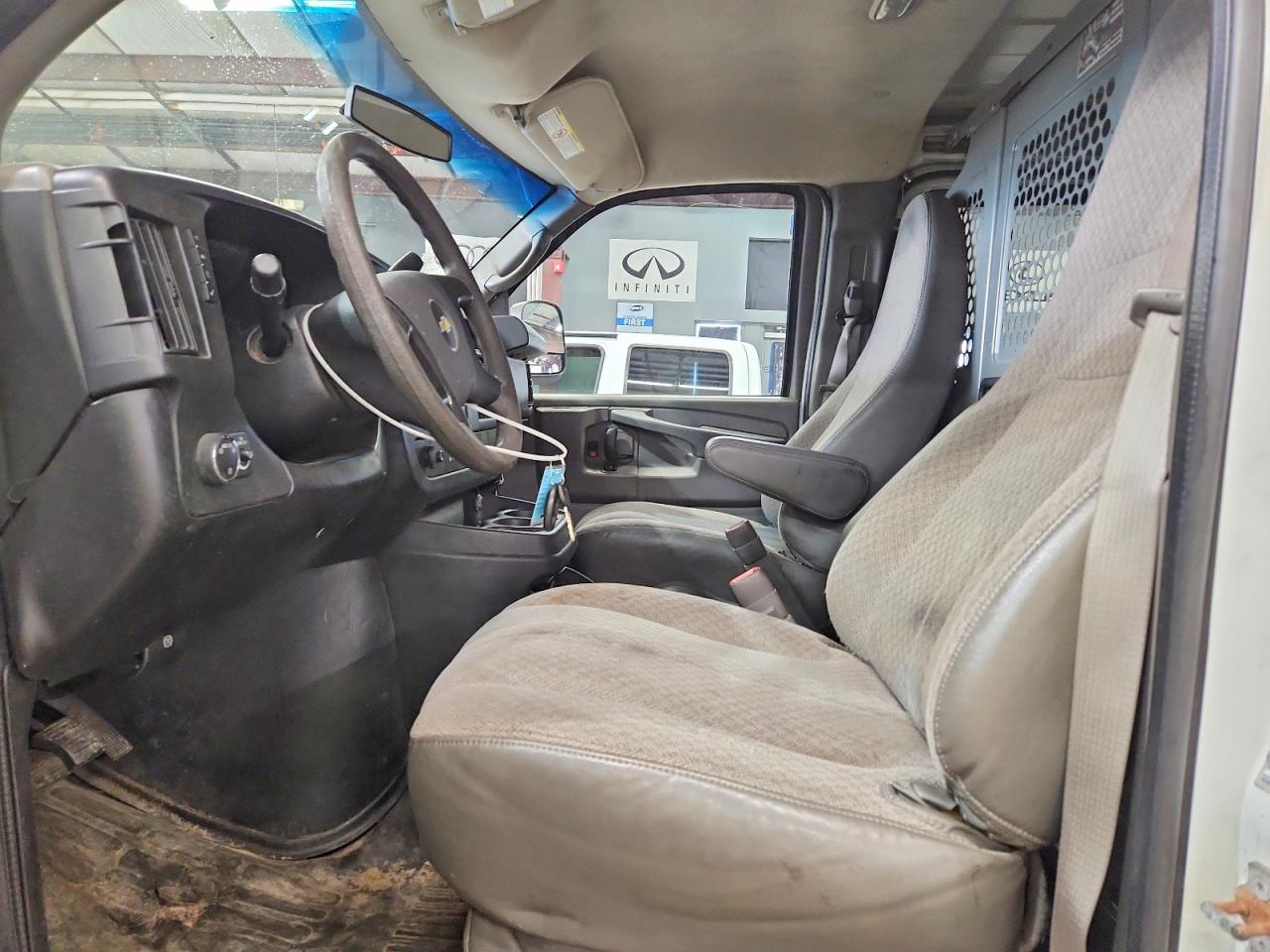 2014 CHEV EXPRESS