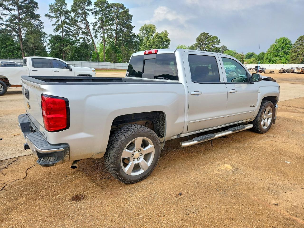 2017 CHEVROLET SILVERADO