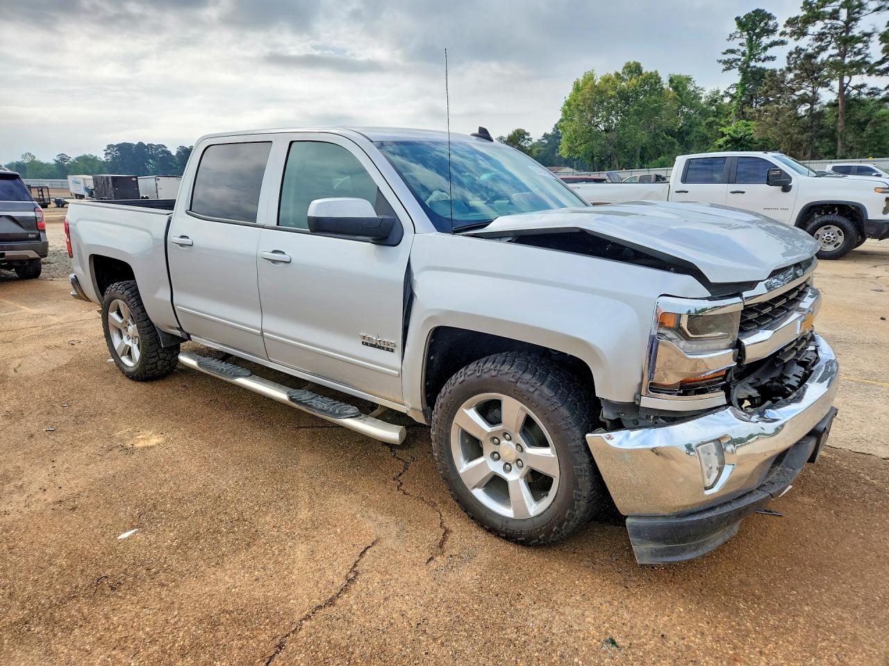 2017 CHEVROLET SILVERADO