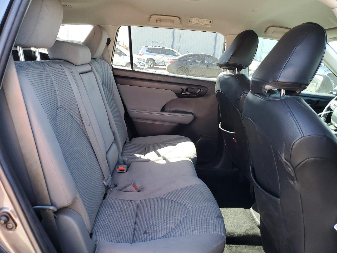 2022 TOYOTA HIGHLANDER