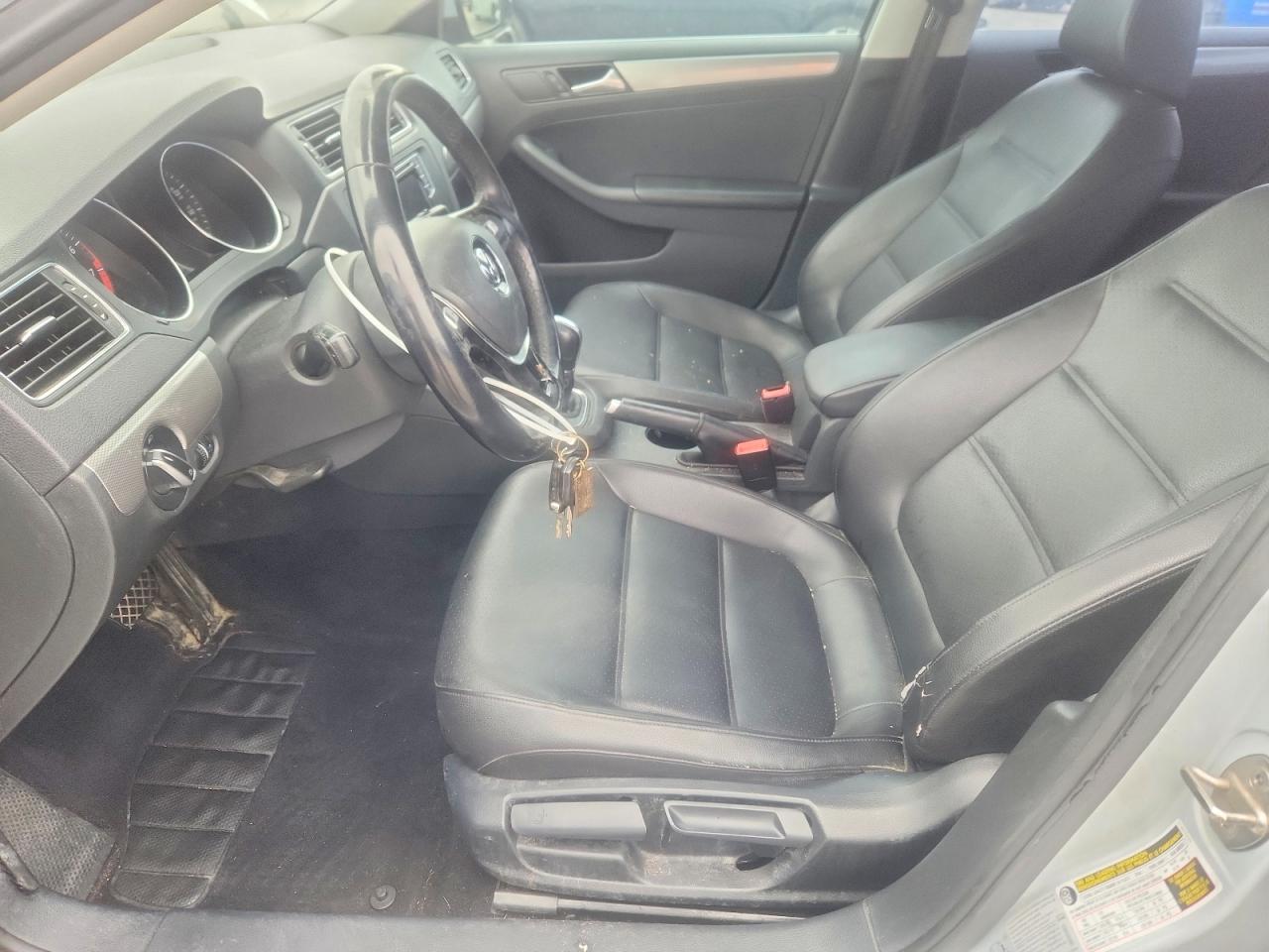 2017 VOLKSWAGEN JETTA