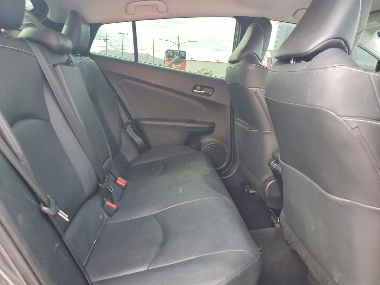 2022 TOYOTA PRIUS