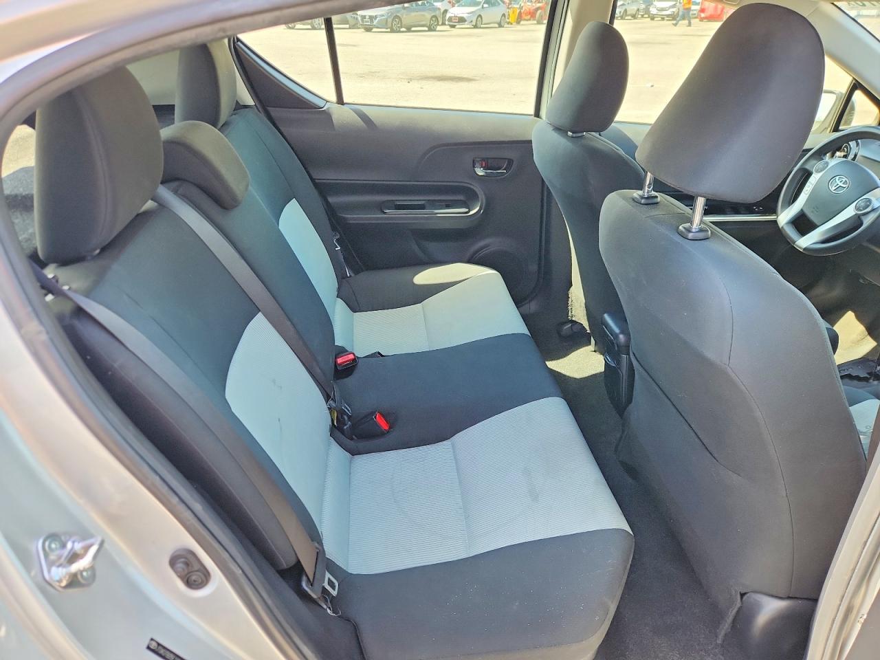2015 TOYOTA PRIUS