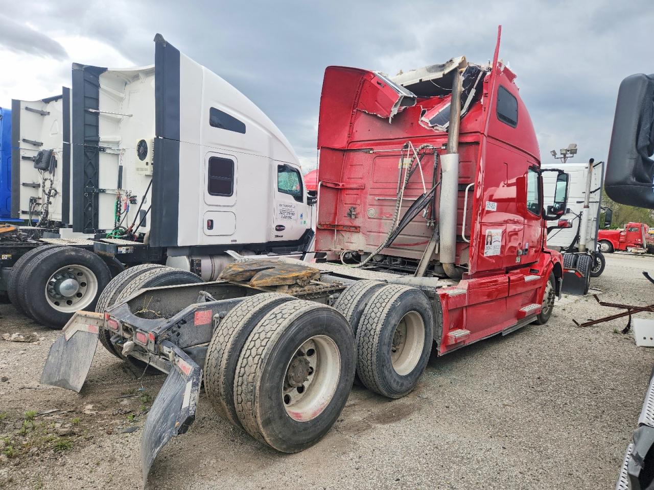 2016 VOLVO VN