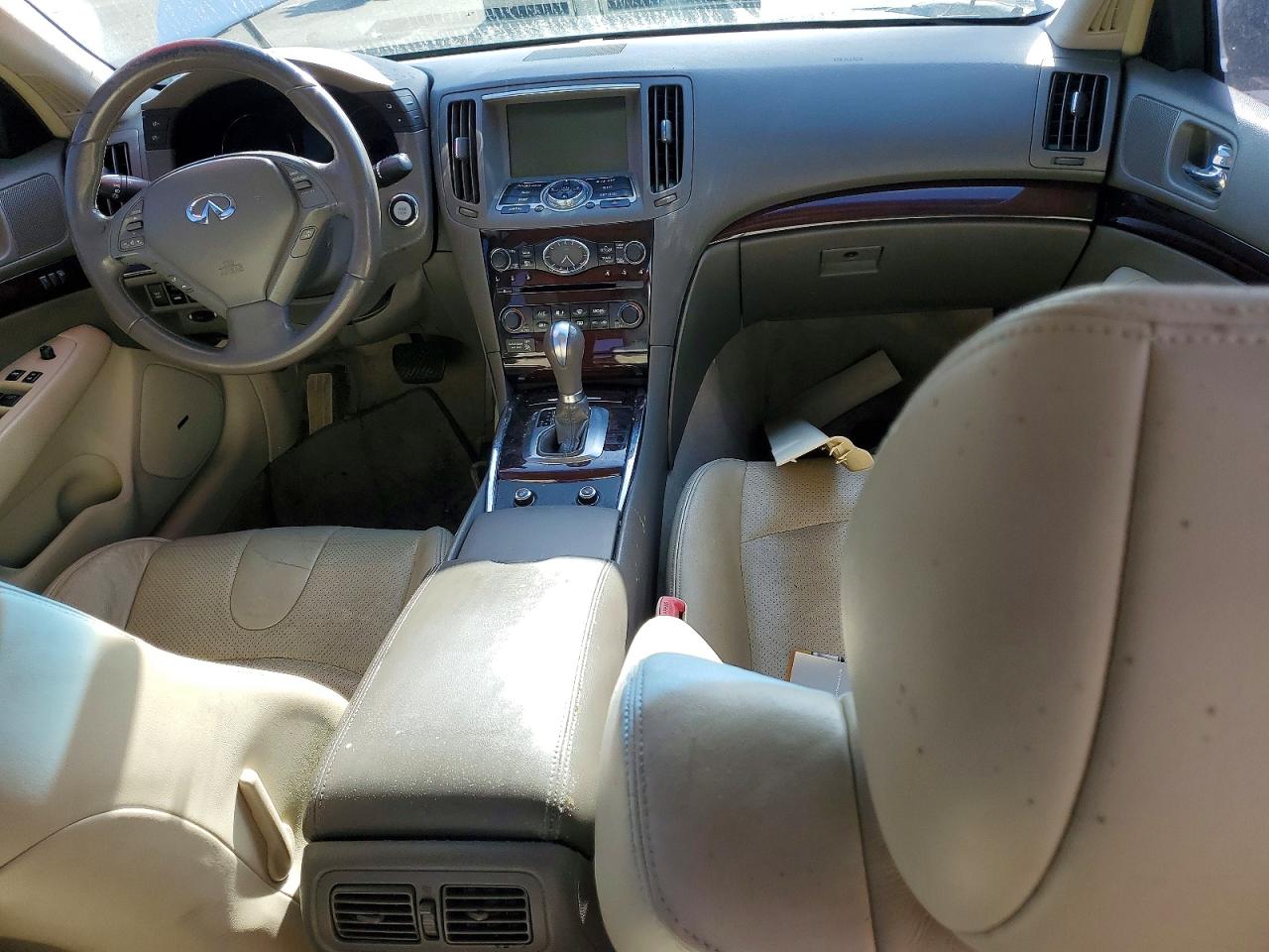 2010 INFINITI G37