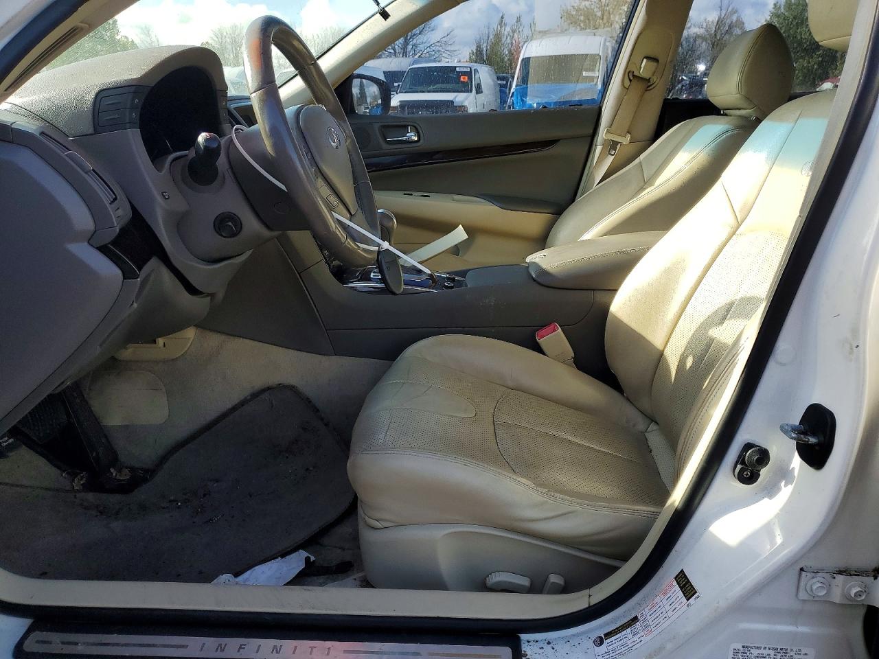 2010 INFINITI G37