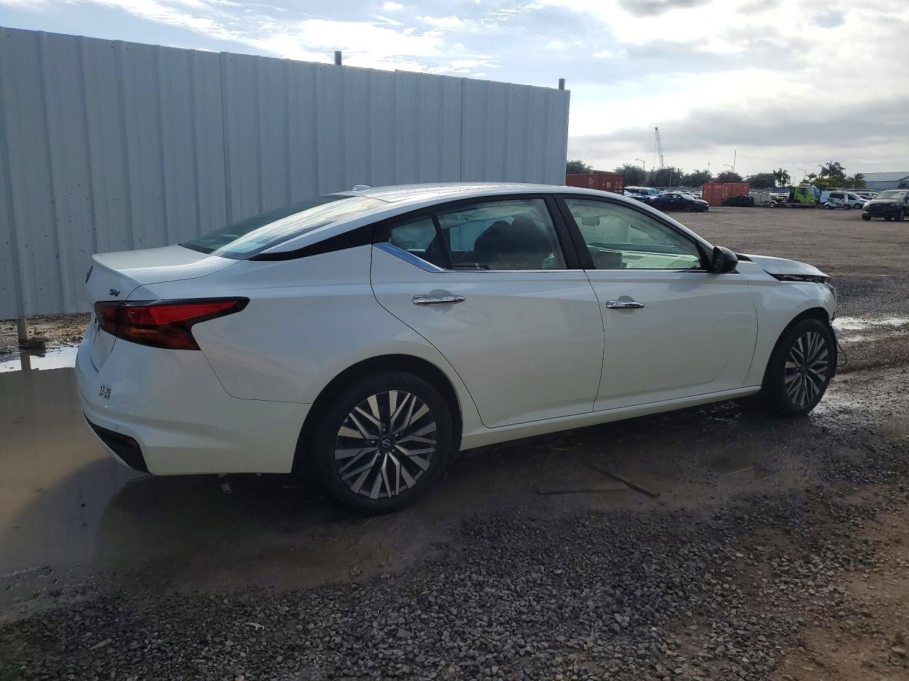2024 NISSAN ALTIMA