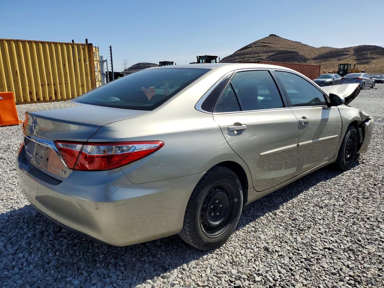 2016 TOYOTA CAMRY
