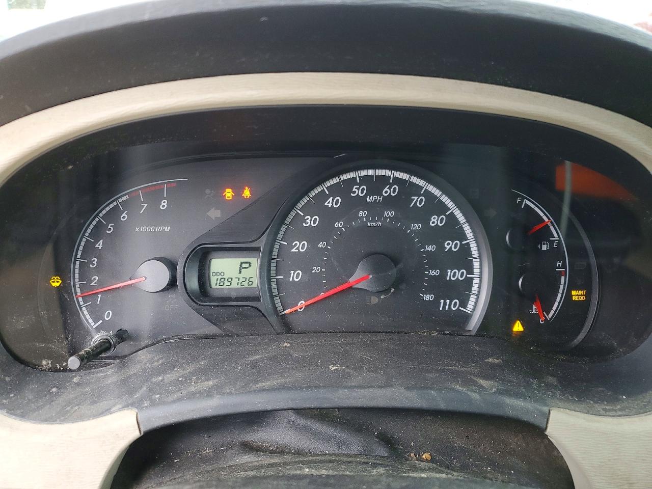 2011 TOYOTA SIENNA