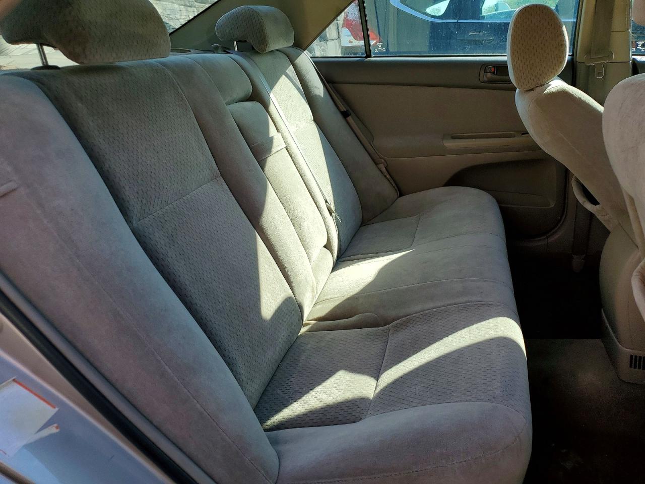 2004 TOYOTA CAMRY