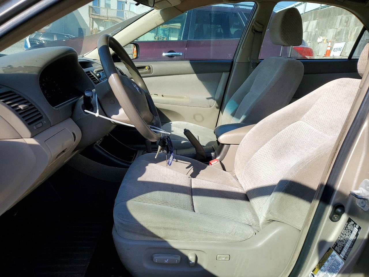 2004 TOYOTA CAMRY