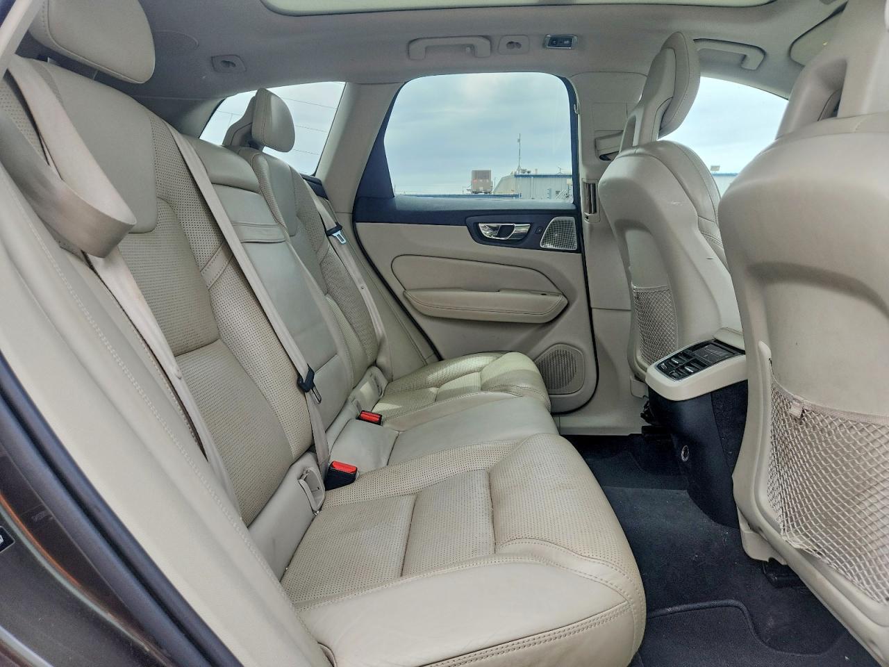 2018 VOLVO XC60