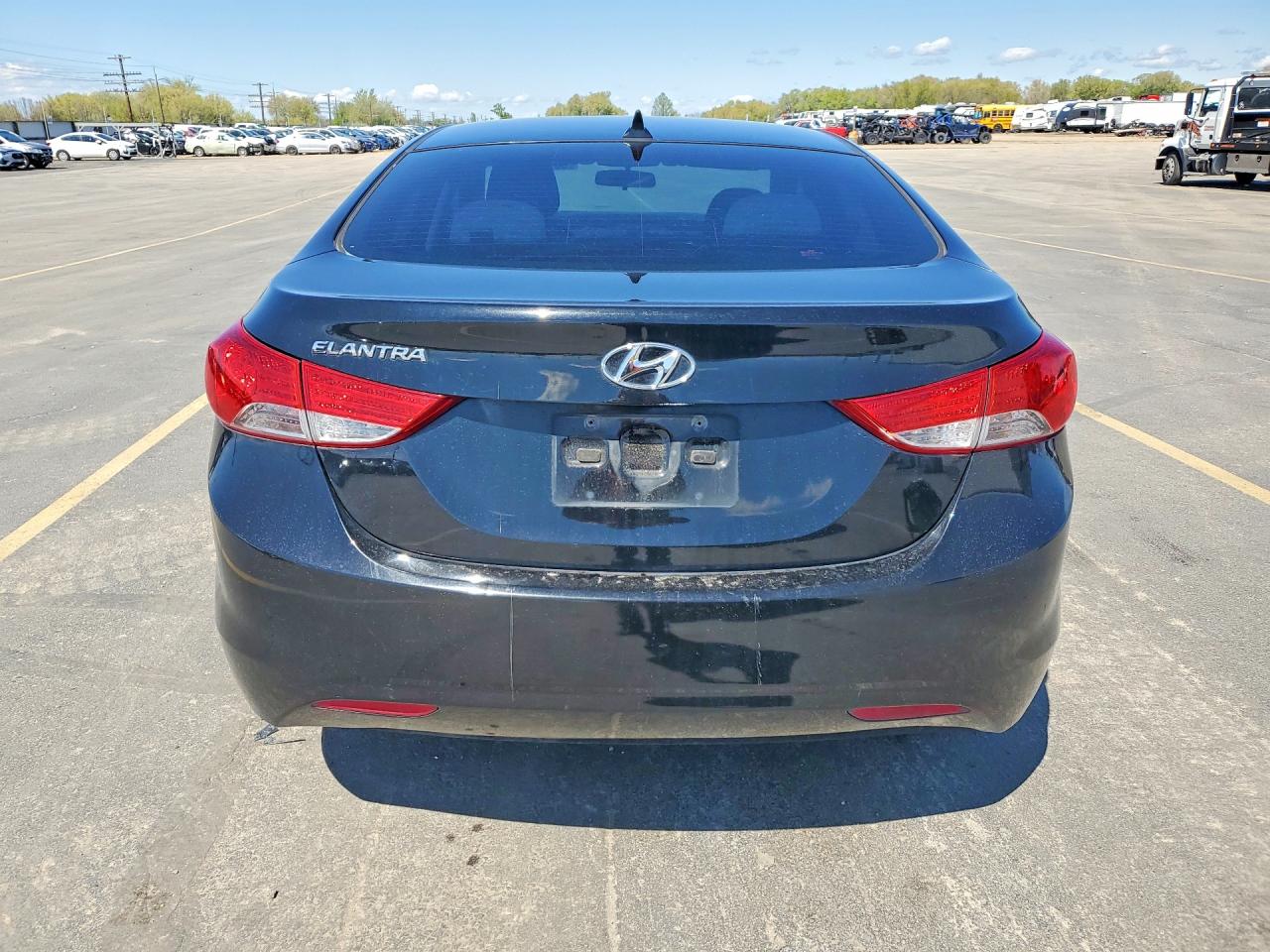 2012 HYUNDAI ELANTRA