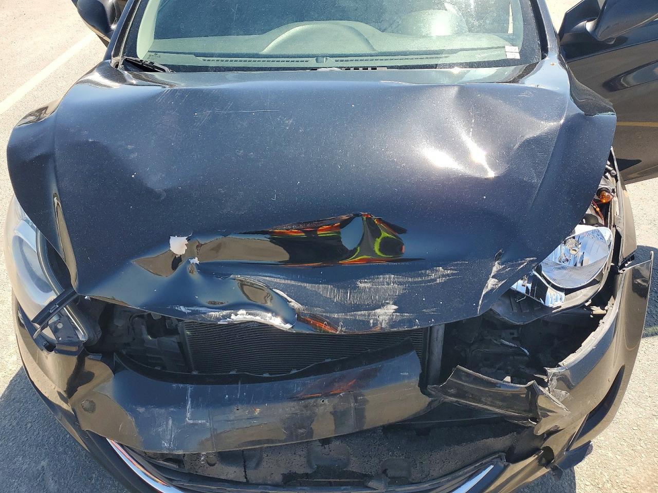 2012 HYUNDAI ELANTRA