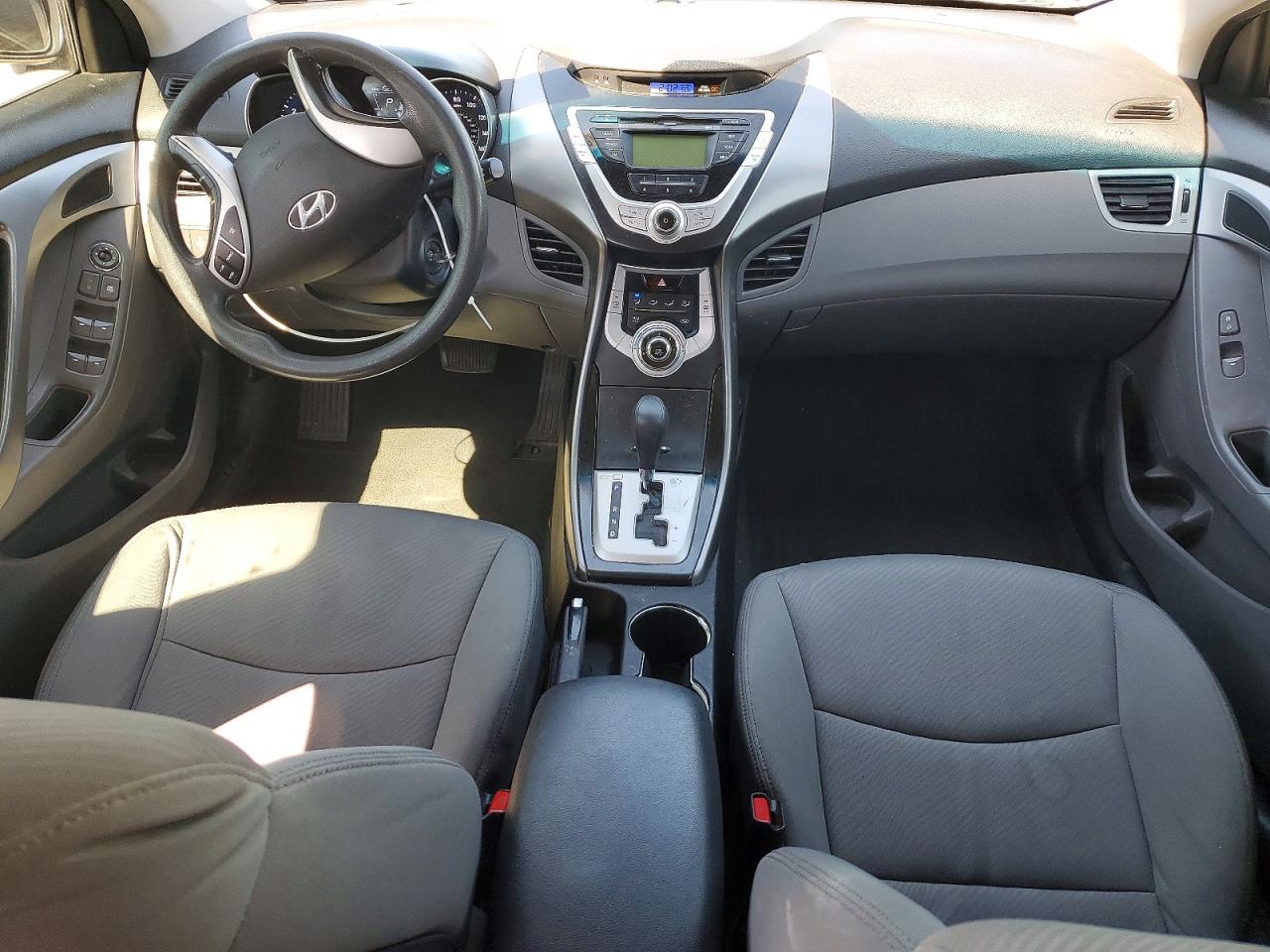 2012 HYUNDAI ELANTRA