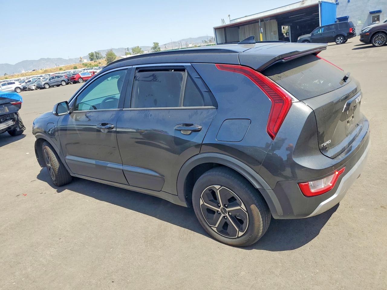 2025 KIA NIRO