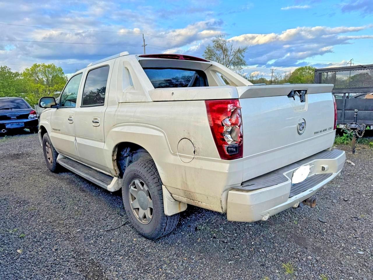 2002 CADILLAC ESCALADE