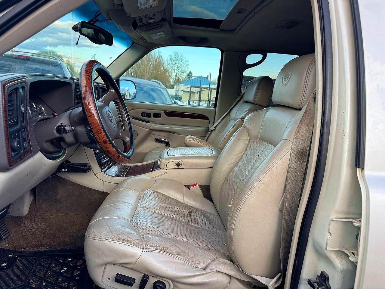 2002 CADILLAC ESCALADE