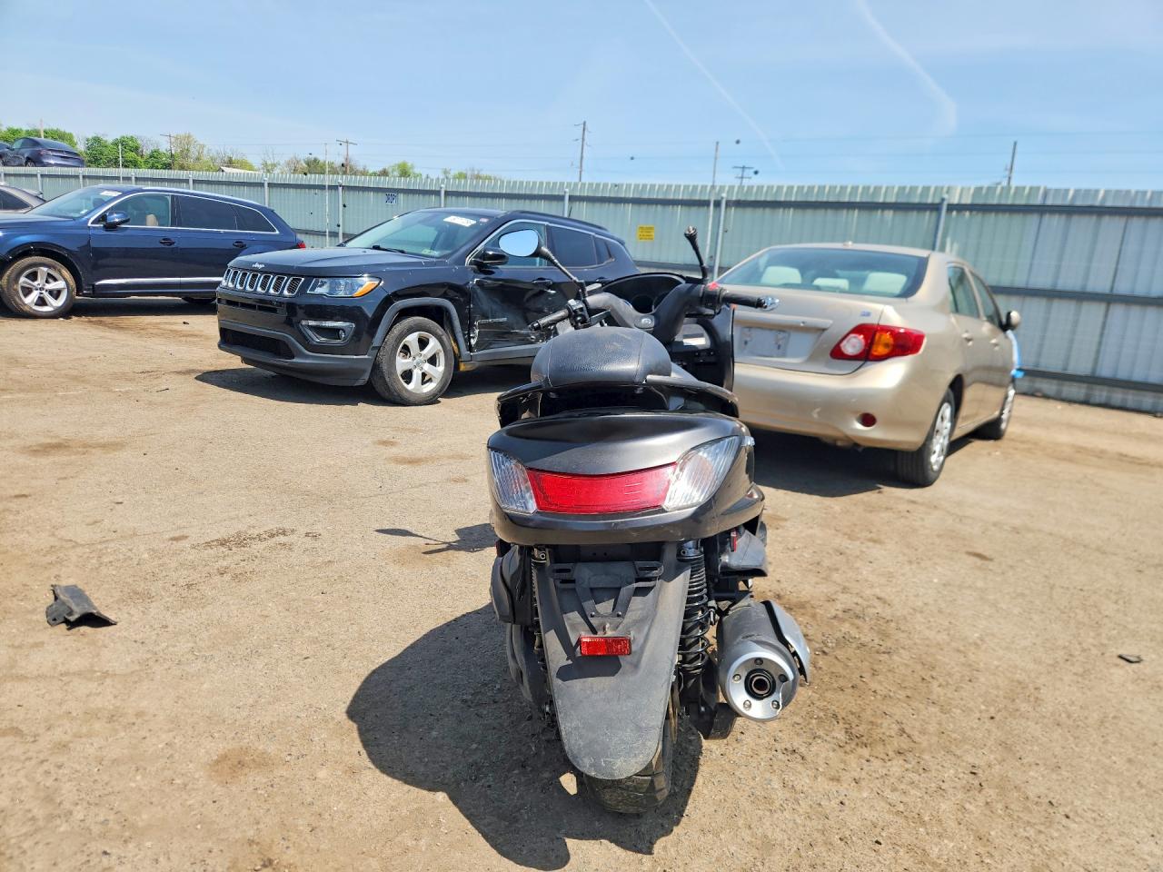 2009 YAMAHA YP400