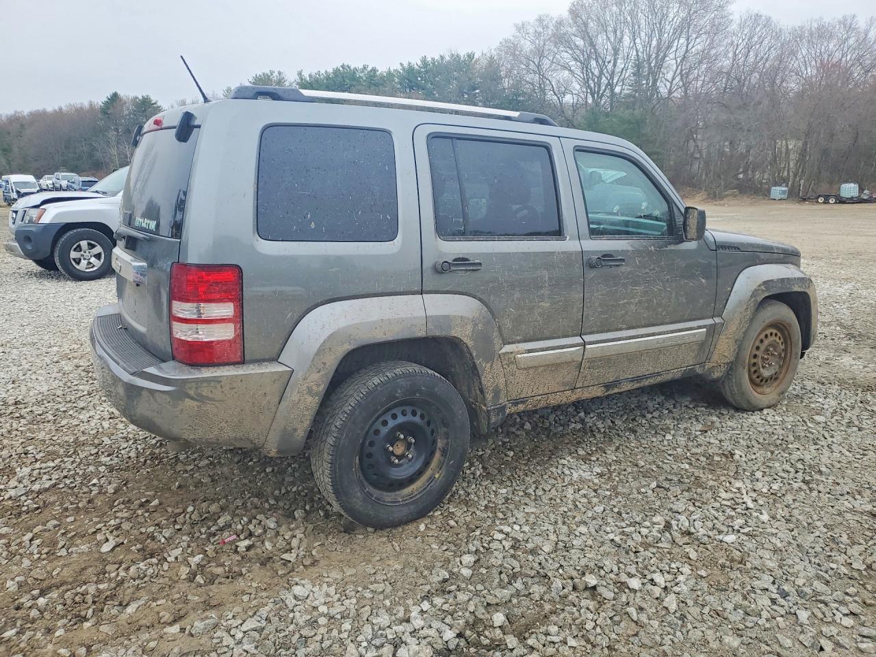 2012 JEEP LIBERTY