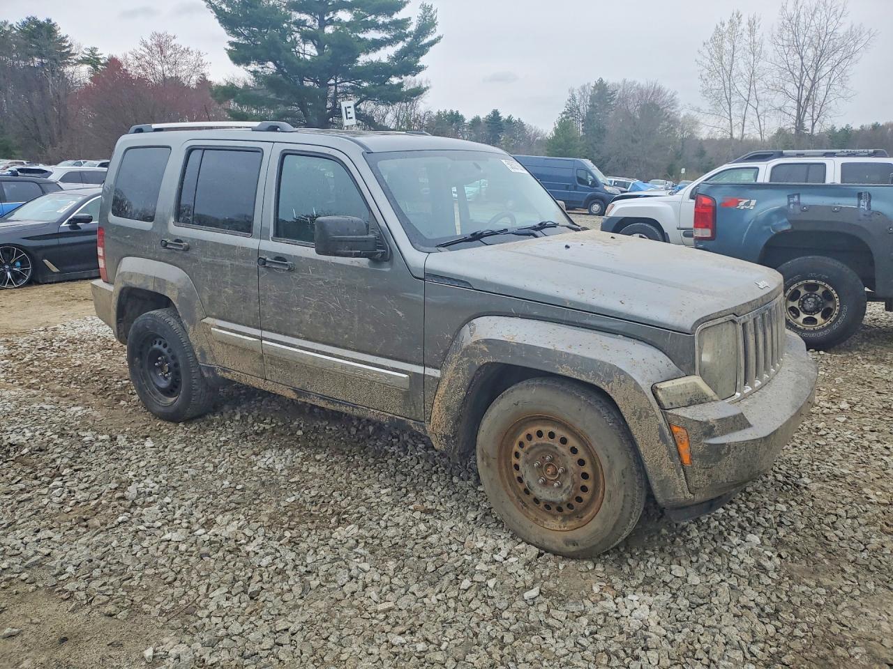 2012 JEEP LIBERTY