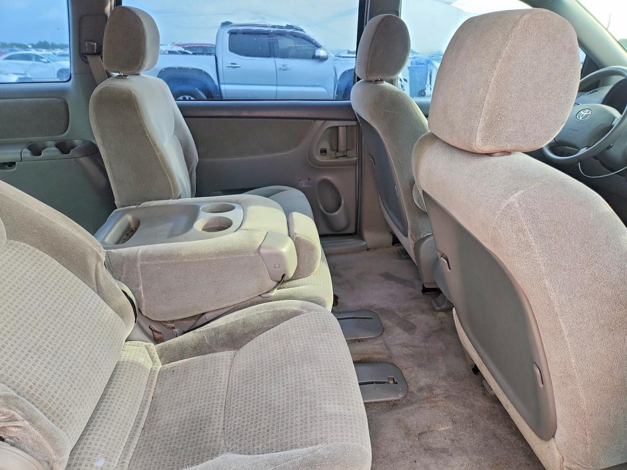 2007 TOYOTA SIENNA