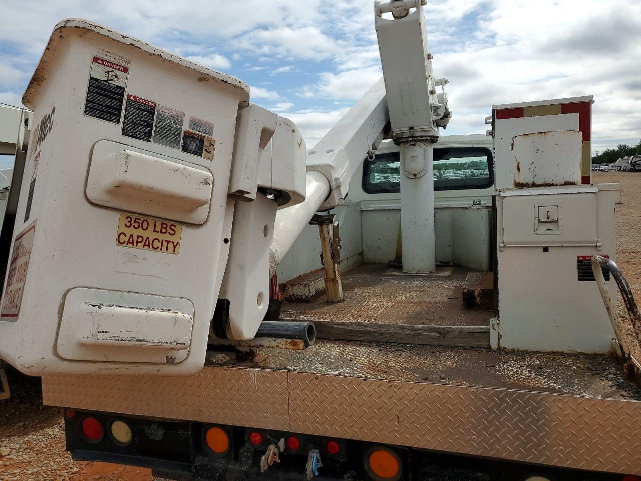 2007 INTERNATIONAL 4000 SERIE