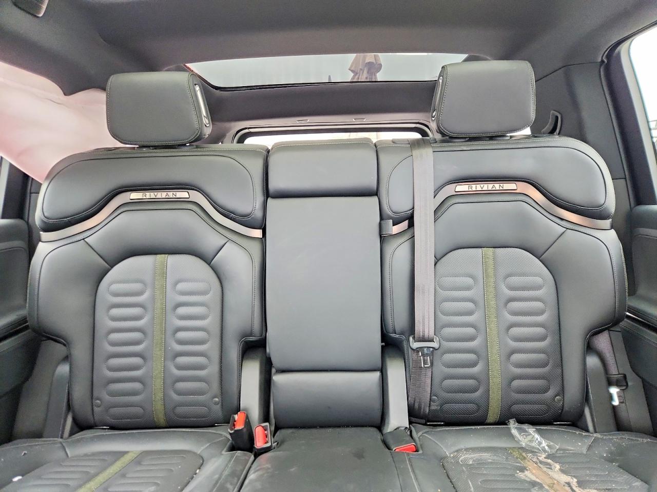 2026 RIVIAN RIS