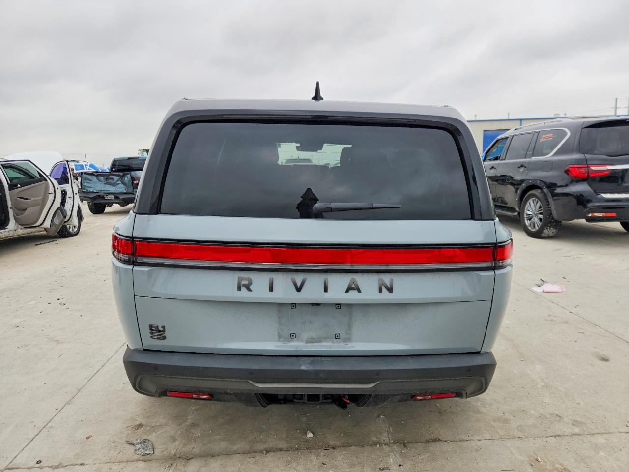 2026 RIVIAN RIS