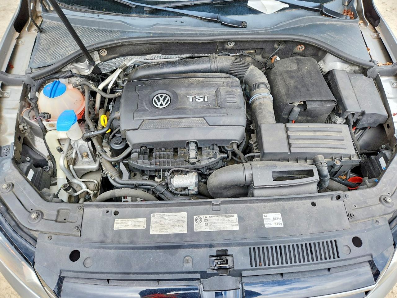 2014 VOLKSWAGEN PASSAT