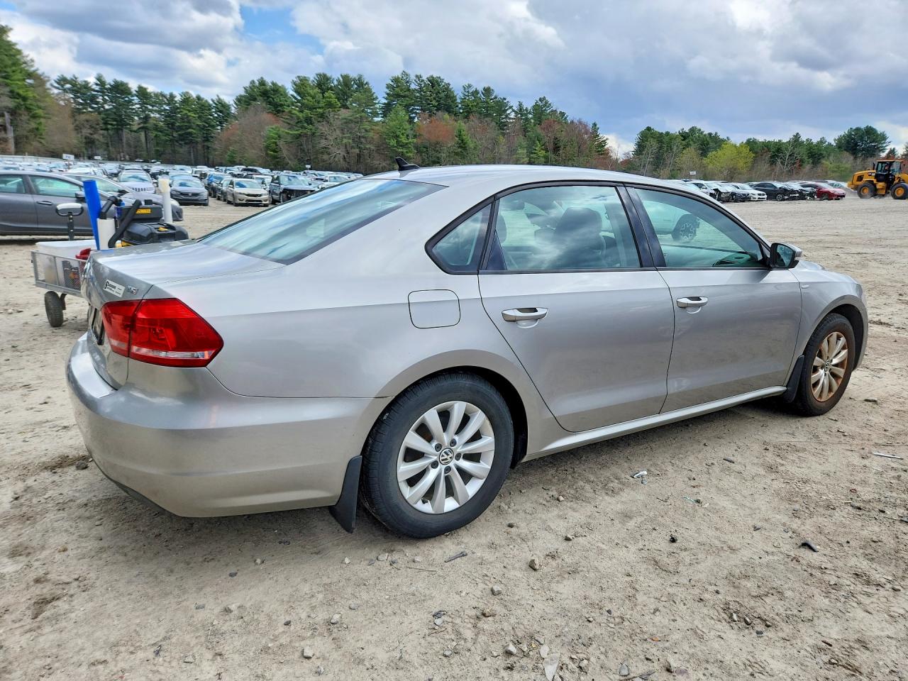 2014 VOLKSWAGEN PASSAT