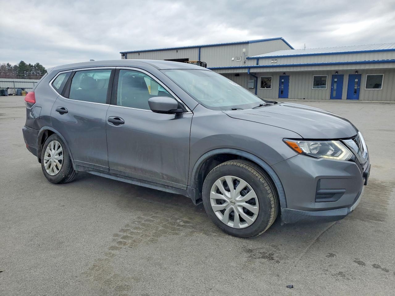 2017 NISSAN ROGUE